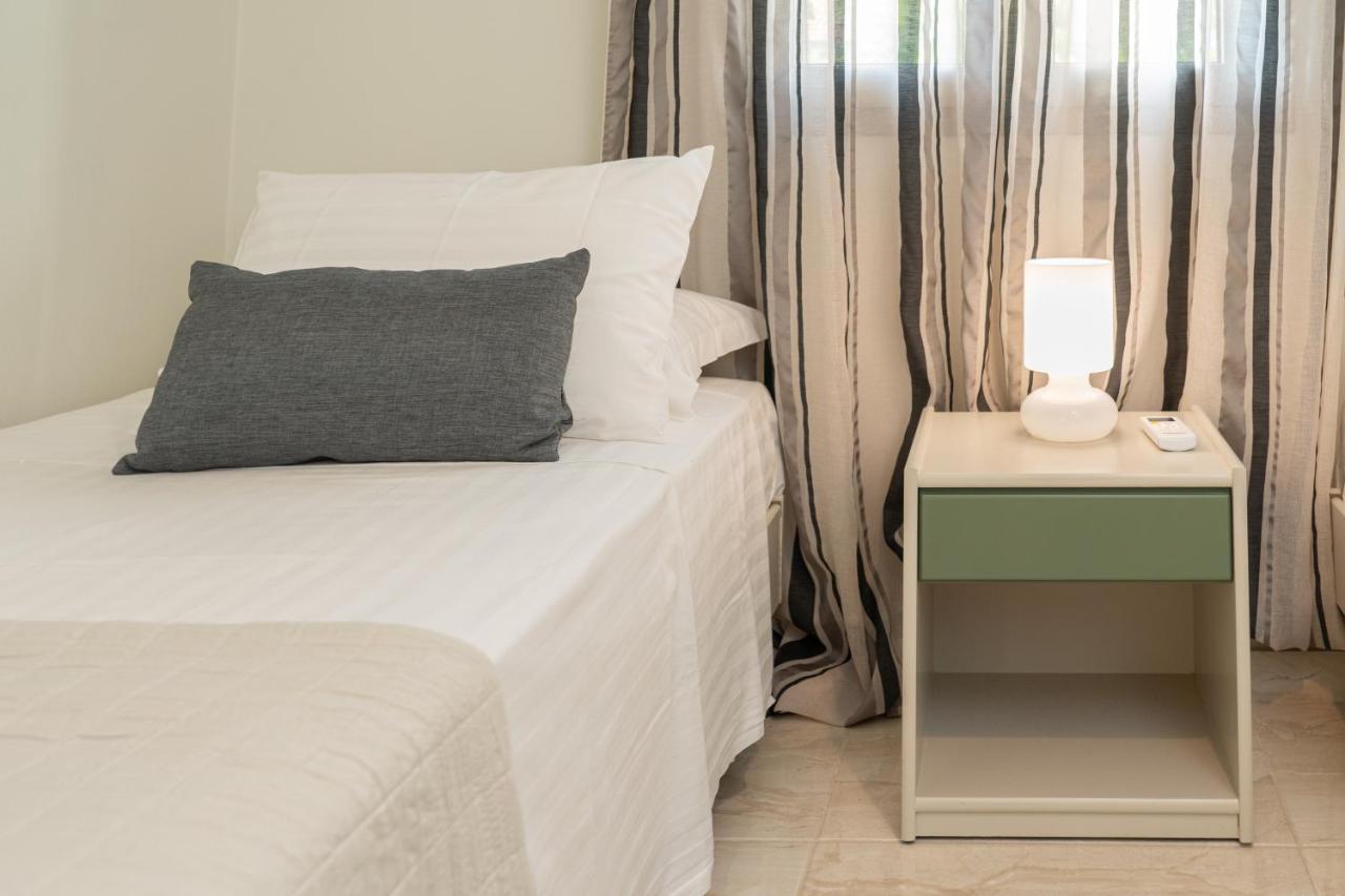 Simotáta Lourdas Bay View מראה חיצוני תמונה